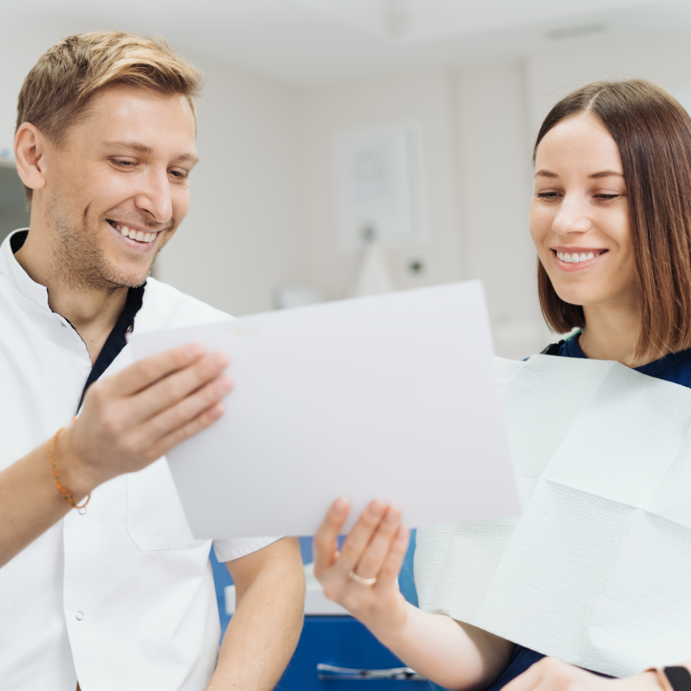 detinst and patient filling out forms